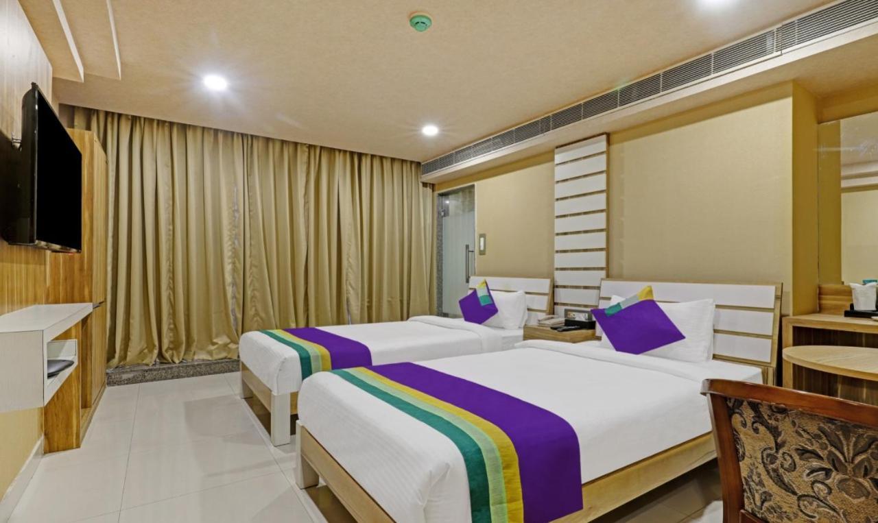 Hotel Apollo Grand 古瓦哈提 外观 照片