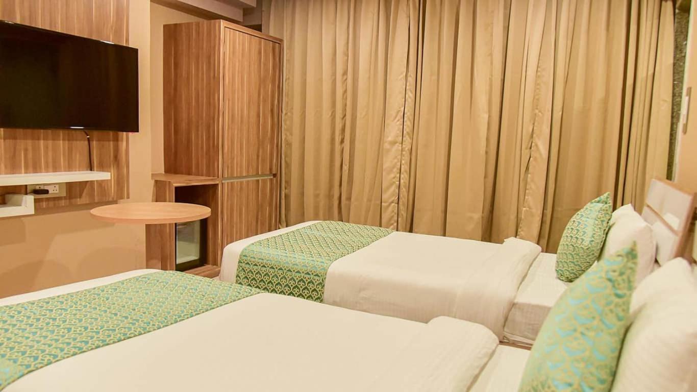 Hotel Apollo Grand 古瓦哈提 外观 照片